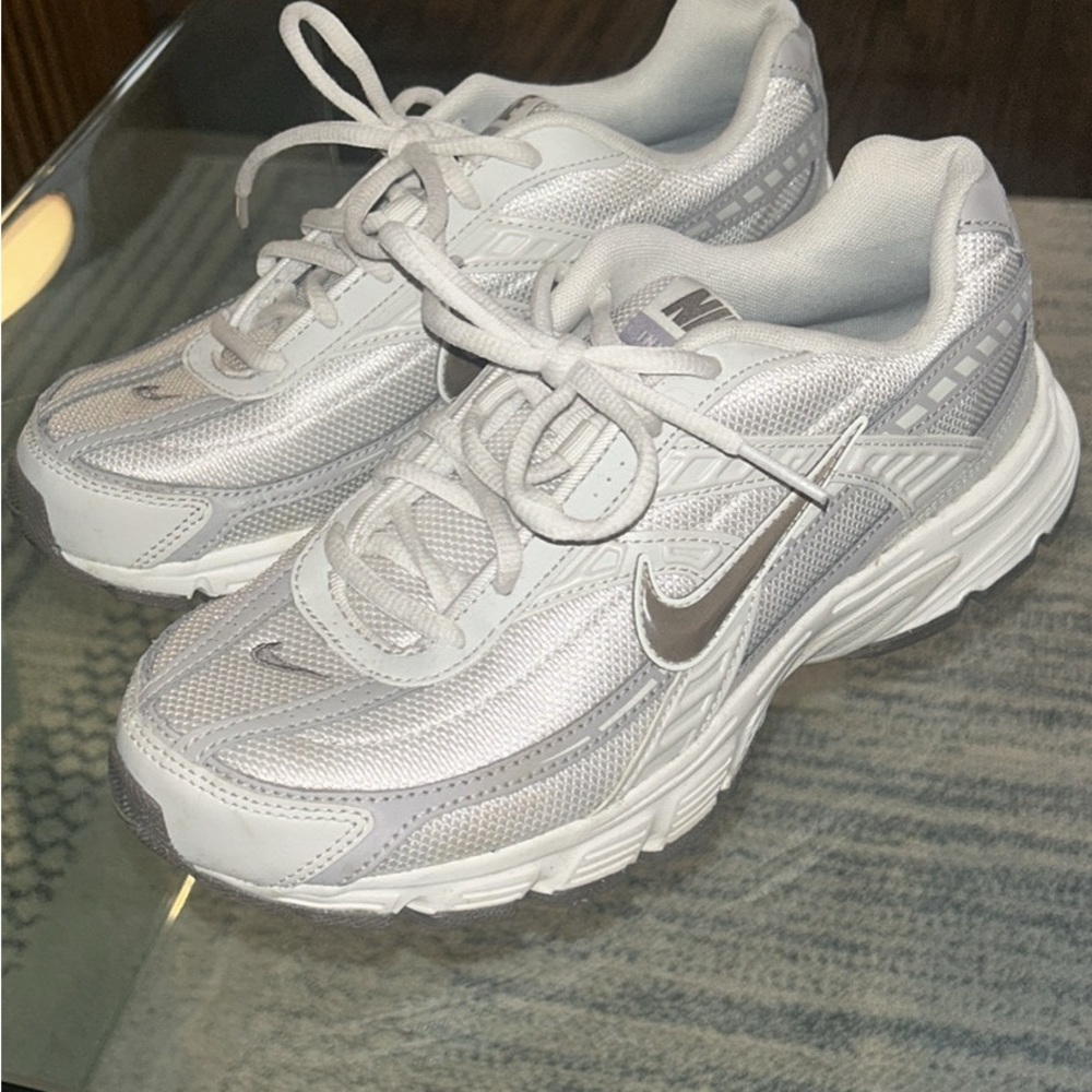 Cute Chunky Retro Style Nike Sneakers